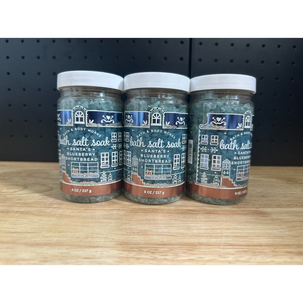 Bath And Body Works Bath Salt Soak Santa's Blueberry Shortbread Lot of 3